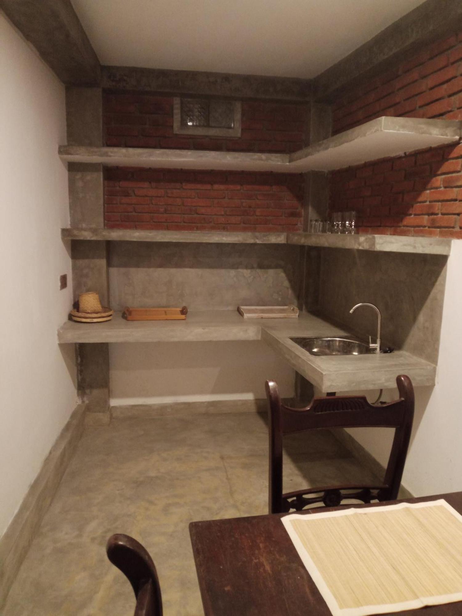 The Brick Wonder Hotel Habaraduwa Central Buitenkant foto